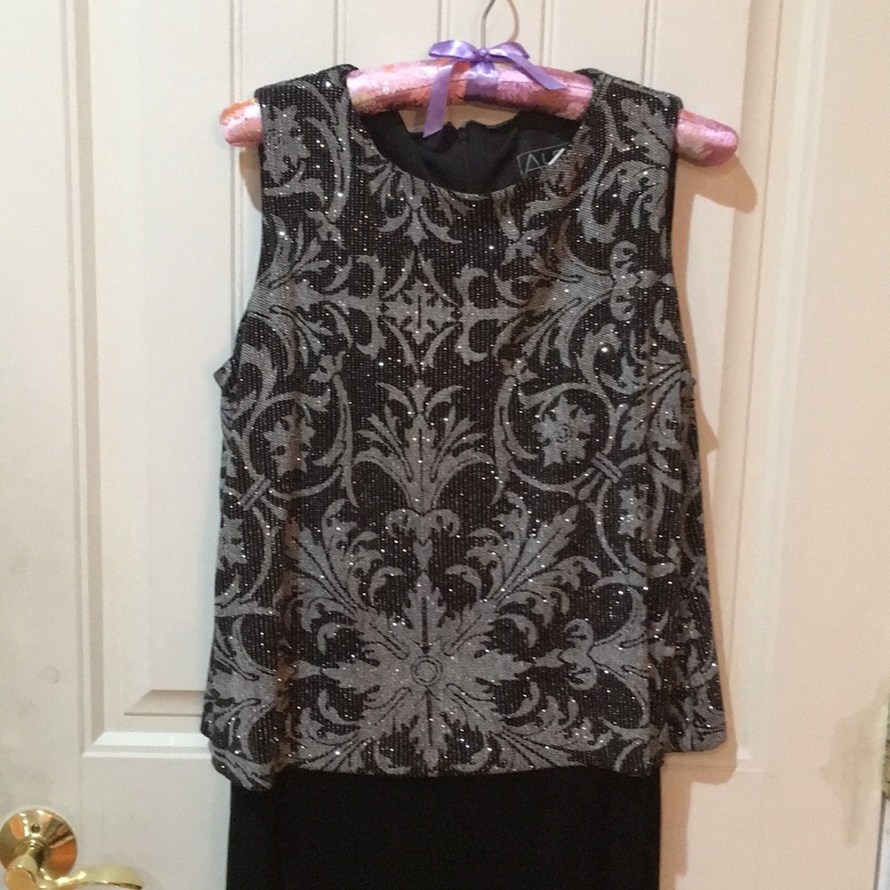 Long Dress for the Holidays - Picture 3 of 5